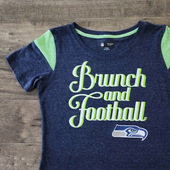 NFL Seattle Seahawks Brunch Football Short Sleeve Tee Women's Small - Picture 5 of 13